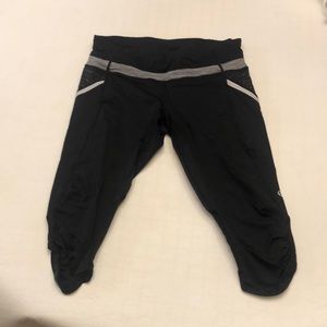 Lulu run capris